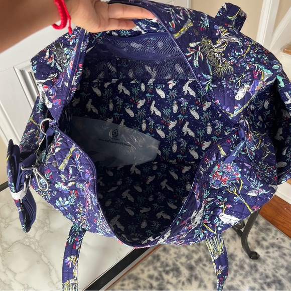 ✨ NEW Vera Bradley Harry Potter Forbidden Forest Large Travel Duffel Bag - Picture 11 of 11